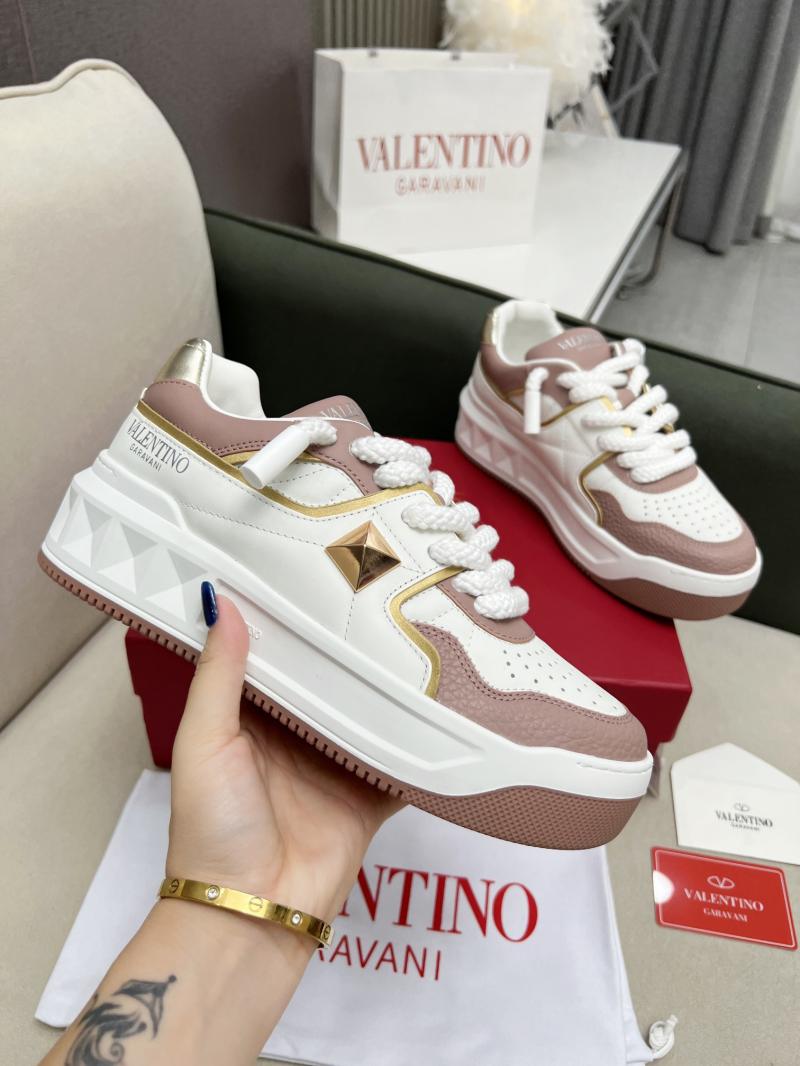 Valentino Unisex Sneakers DCB121933