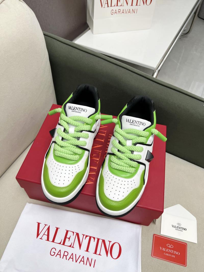 Valentino Unisex Sneakers DCB121934
