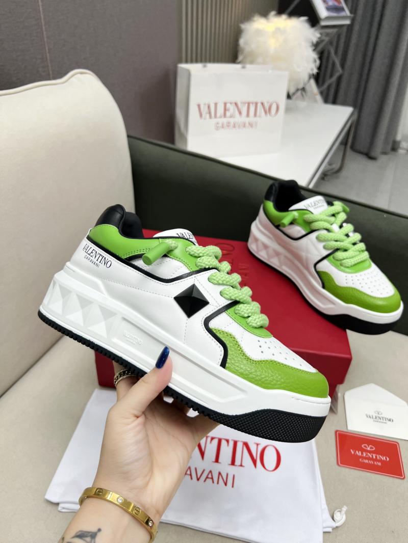 Valentino Unisex Sneakers DCB121934