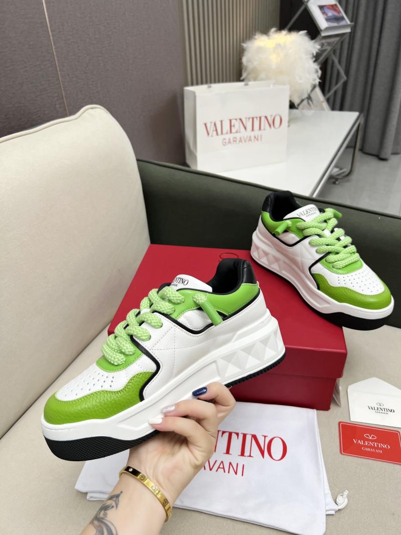 Valentino Unisex Sneakers DCB121934