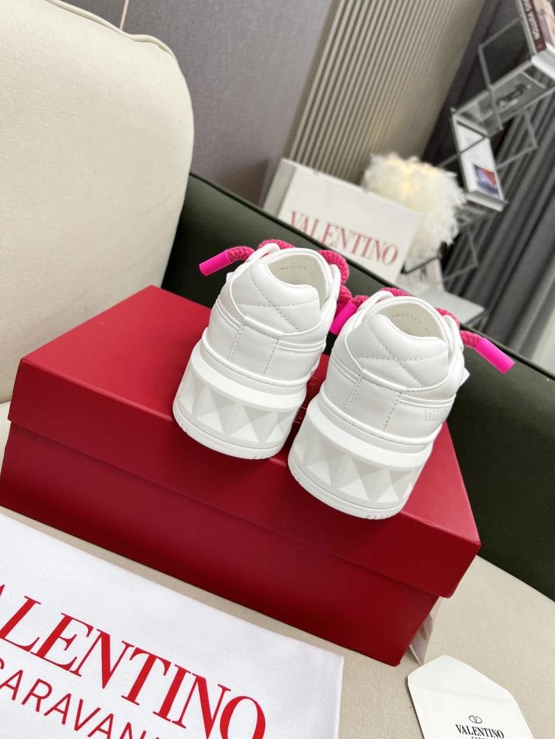 Valentino Unisex Sneakers DCB121938