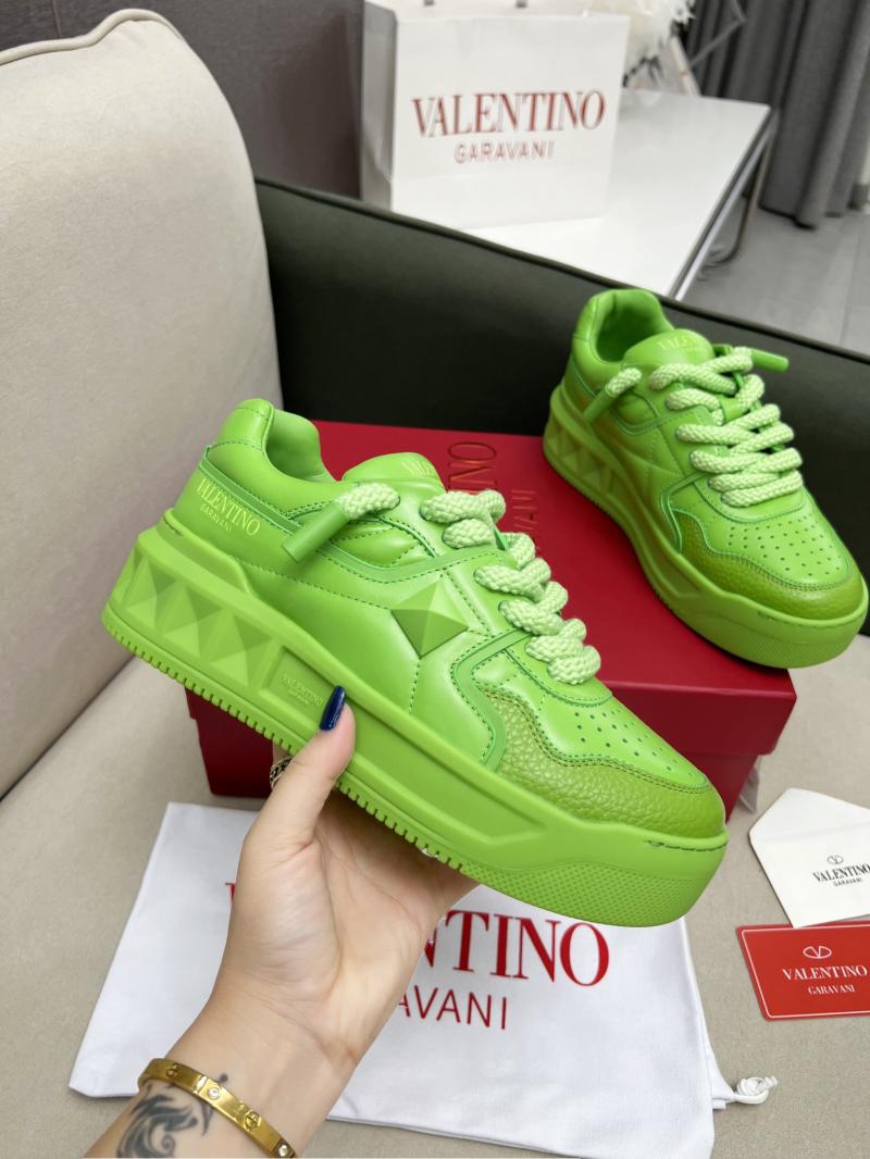 Valentino Unisex Sneakers DCB121939