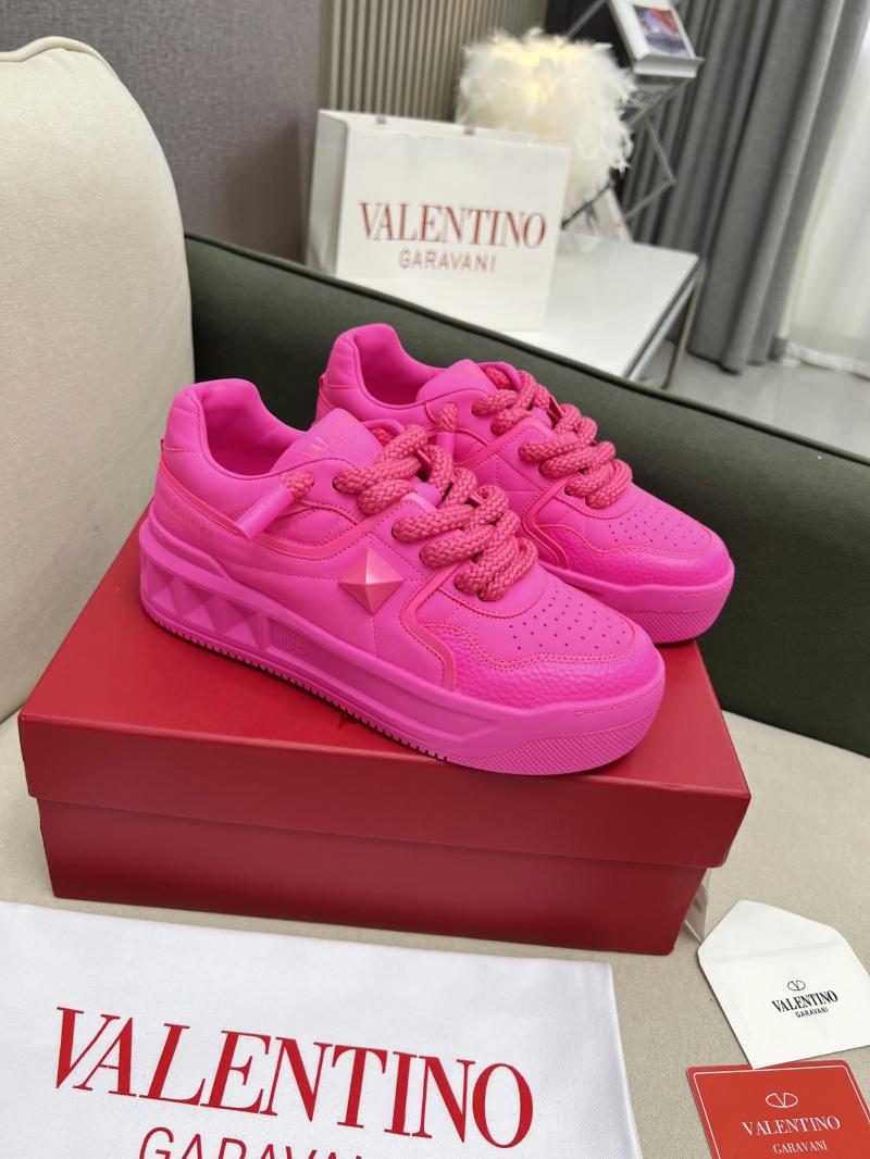 Valentino Unisex Sneakers DCB121940