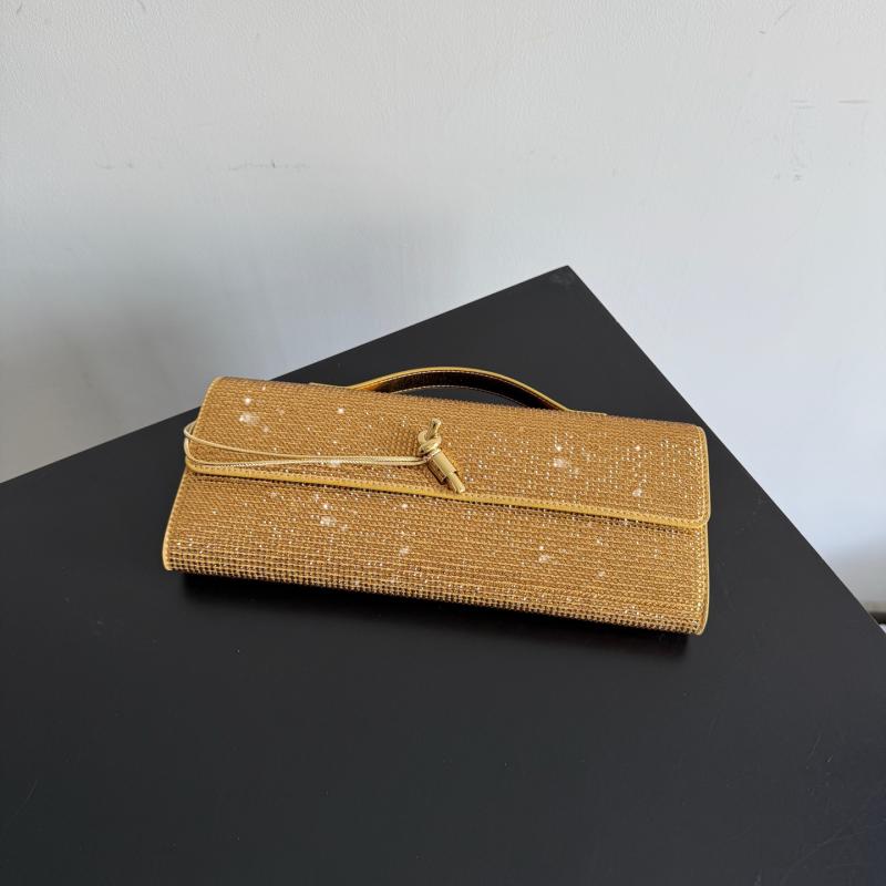 Bottega Veneta Andiamo Clutch Gold 844124