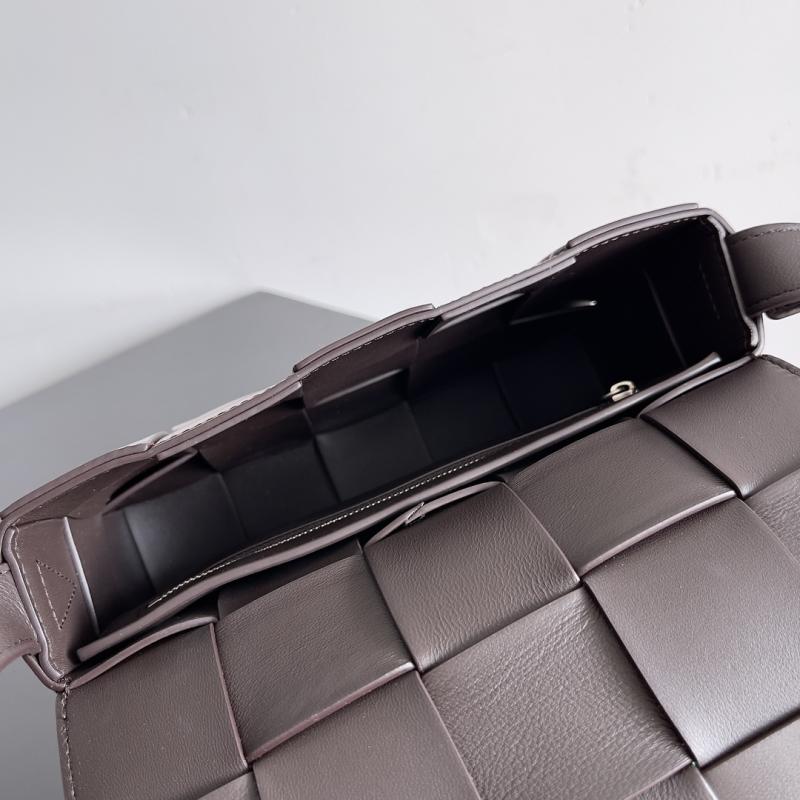 Bottega Veneta Cassette Brown 708768