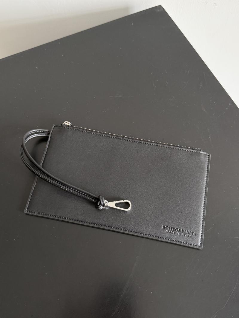 Bottega Veneta Large Parachute Black 796571