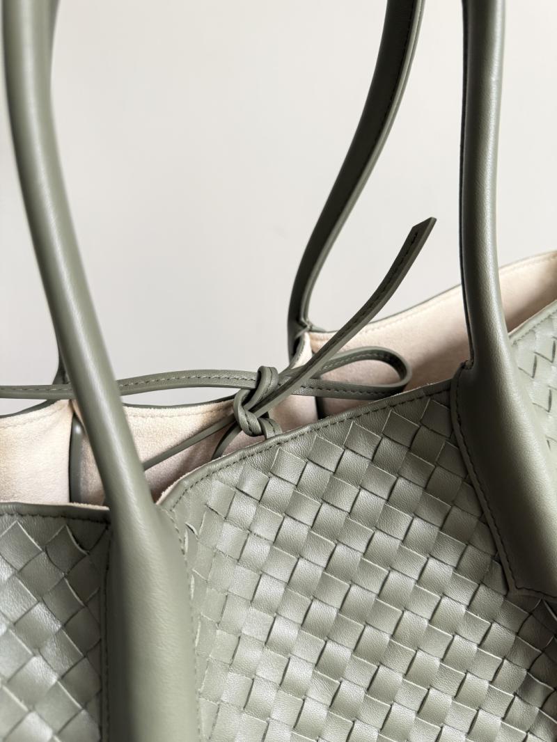 Bottega Veneta Large Pinacoteca Pickle 817166