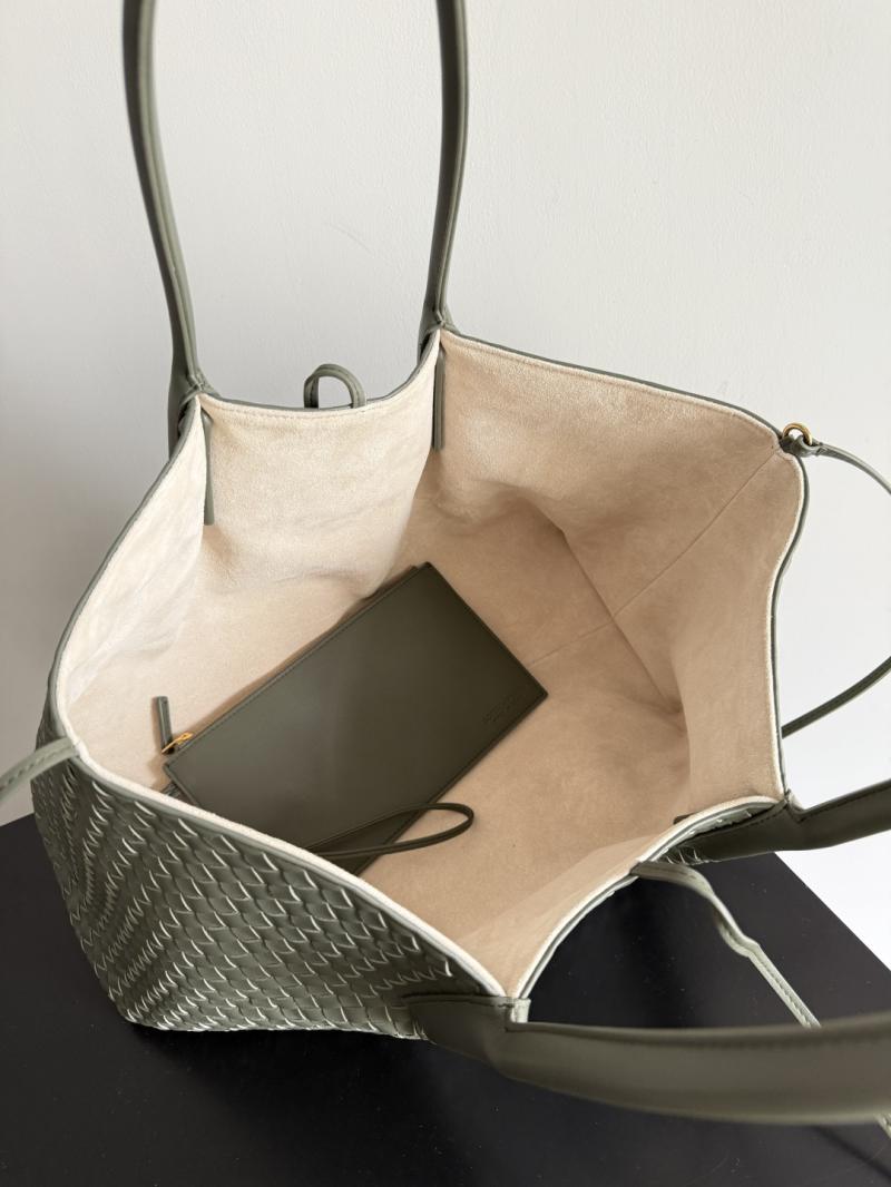 Bottega Veneta Large Pinacoteca Pickle 817166