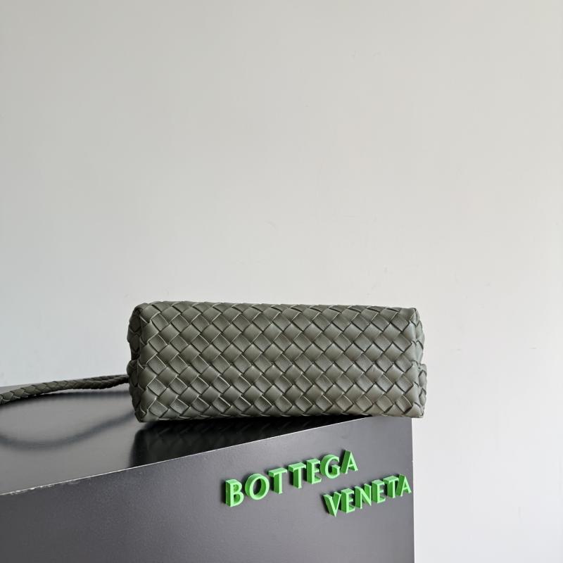 Bottega Veneta Medium Andiamo Pickle B743572