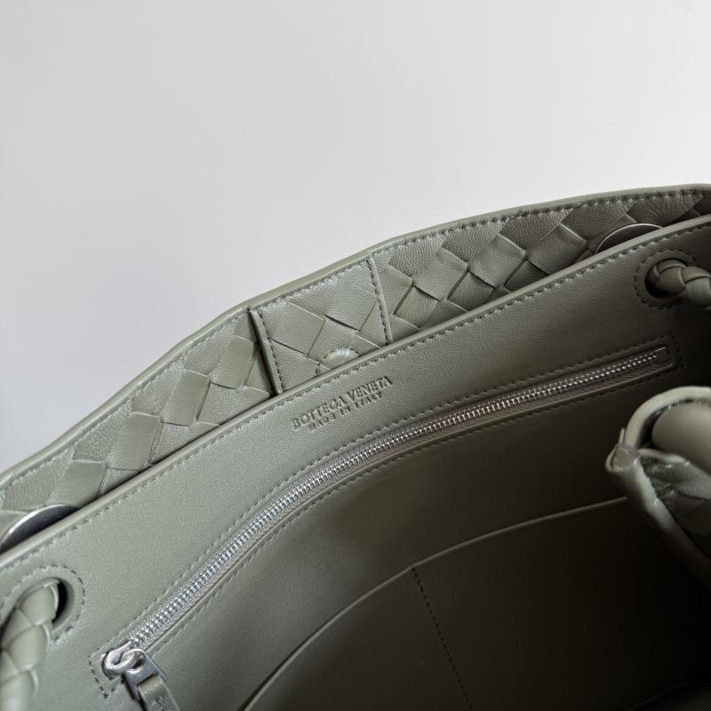 Bottega Veneta Medium Andiamo Pickle B743572