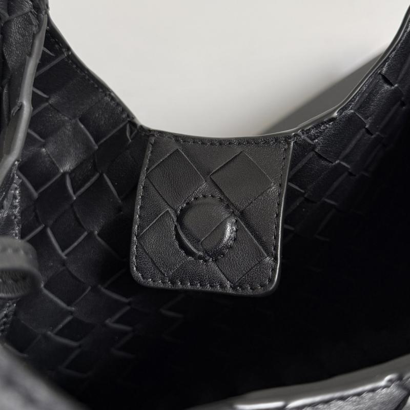 Bottega Veneta Small Campana Black 854248