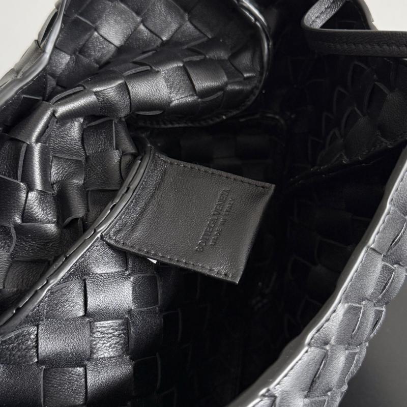 Bottega Veneta Small Campana Black 854248