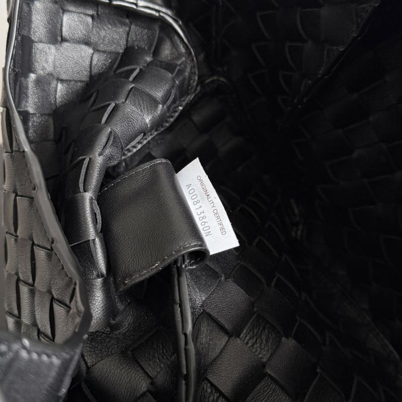 Bottega Veneta Small Campana Black 854248