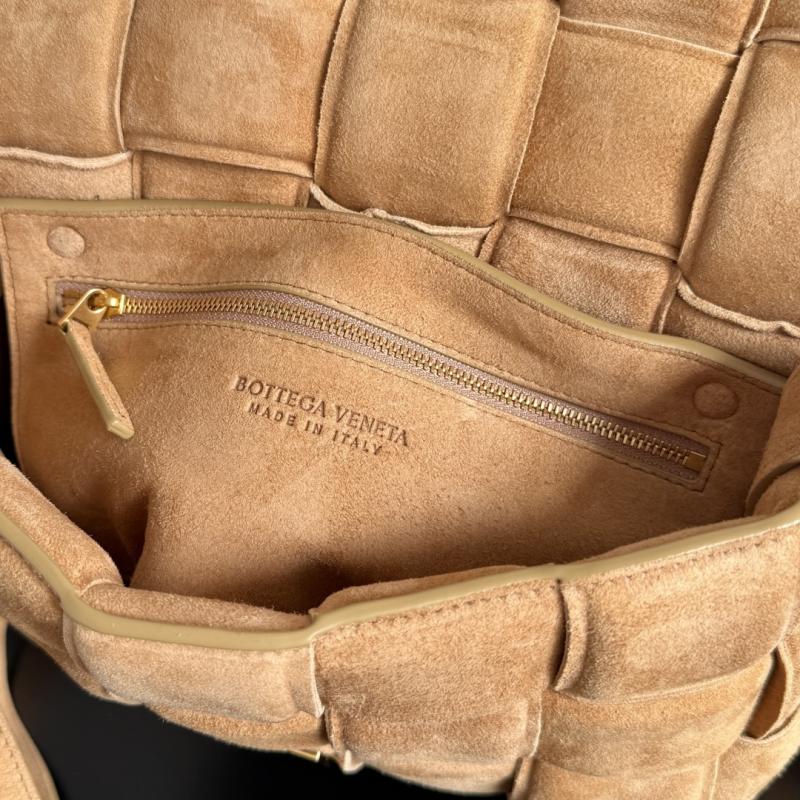 Bottega Veneta Suede Padded Cassette Amber 70026