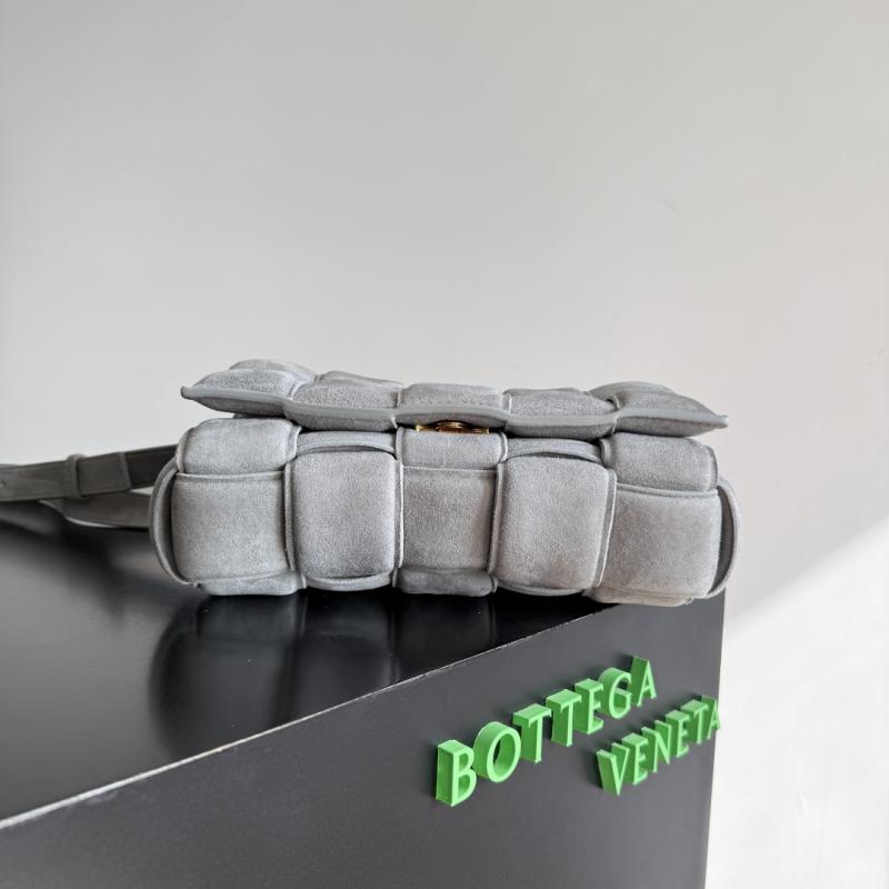 Bottega Veneta Suede Padded Cassette Grey 70026