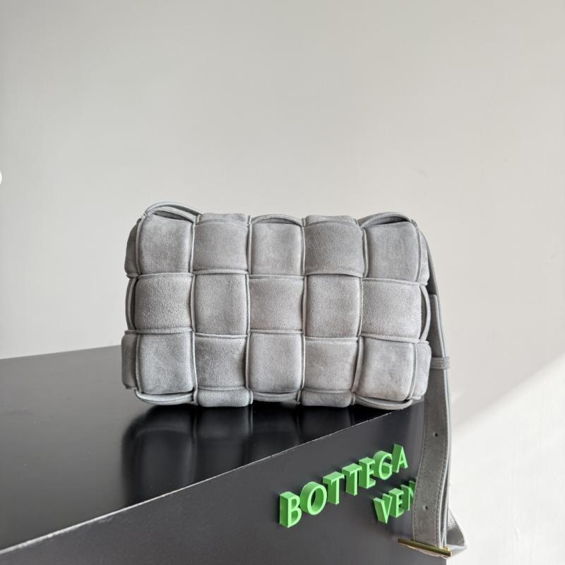 Bottega Veneta Suede Padded Cassette Grey 70026