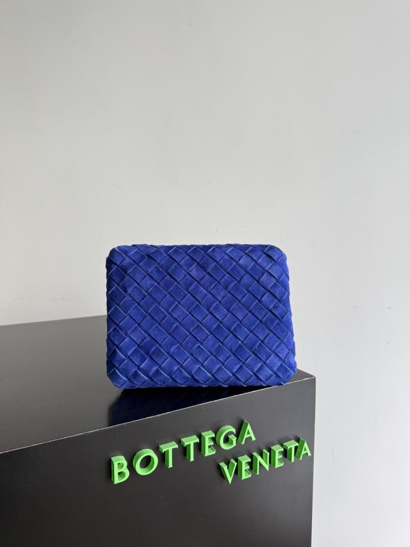 Bottega Veneta Suede Small Parachute Blue royal 796569