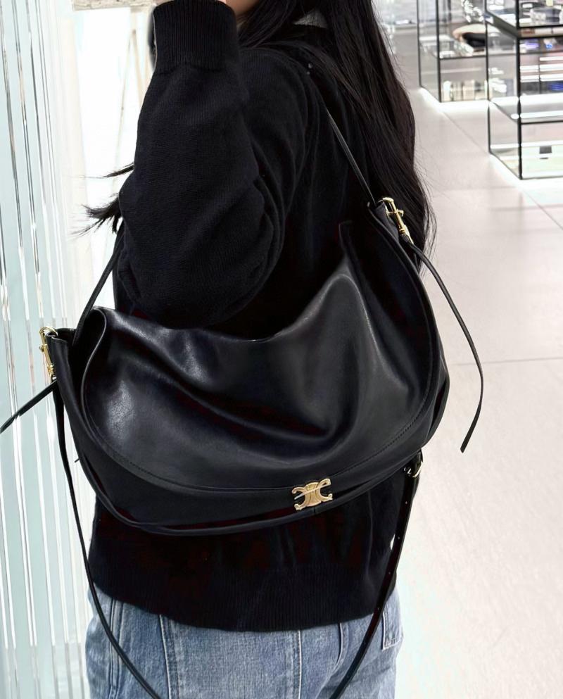 Celine Halfmoon Soft Triomphe Bag Bag Black 124142