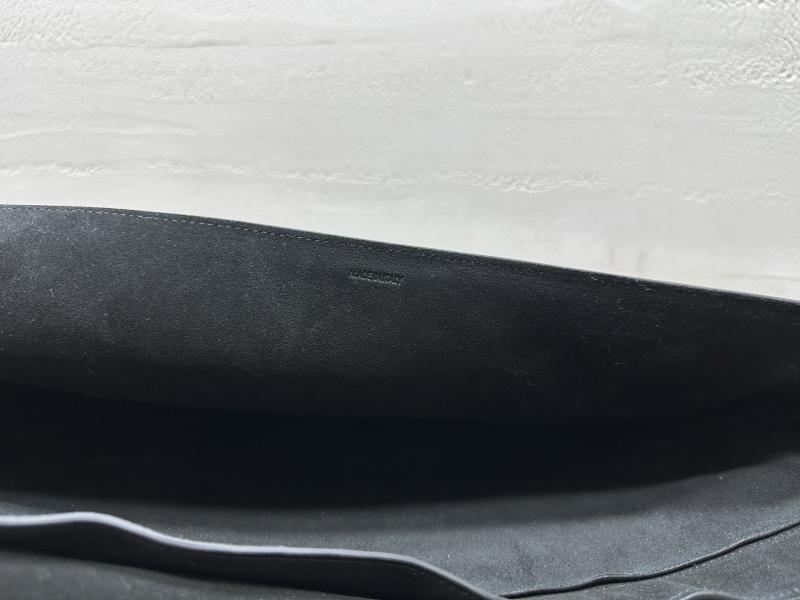 Celine Halfmoon Soft Triomphe Bag Bag Black 124142