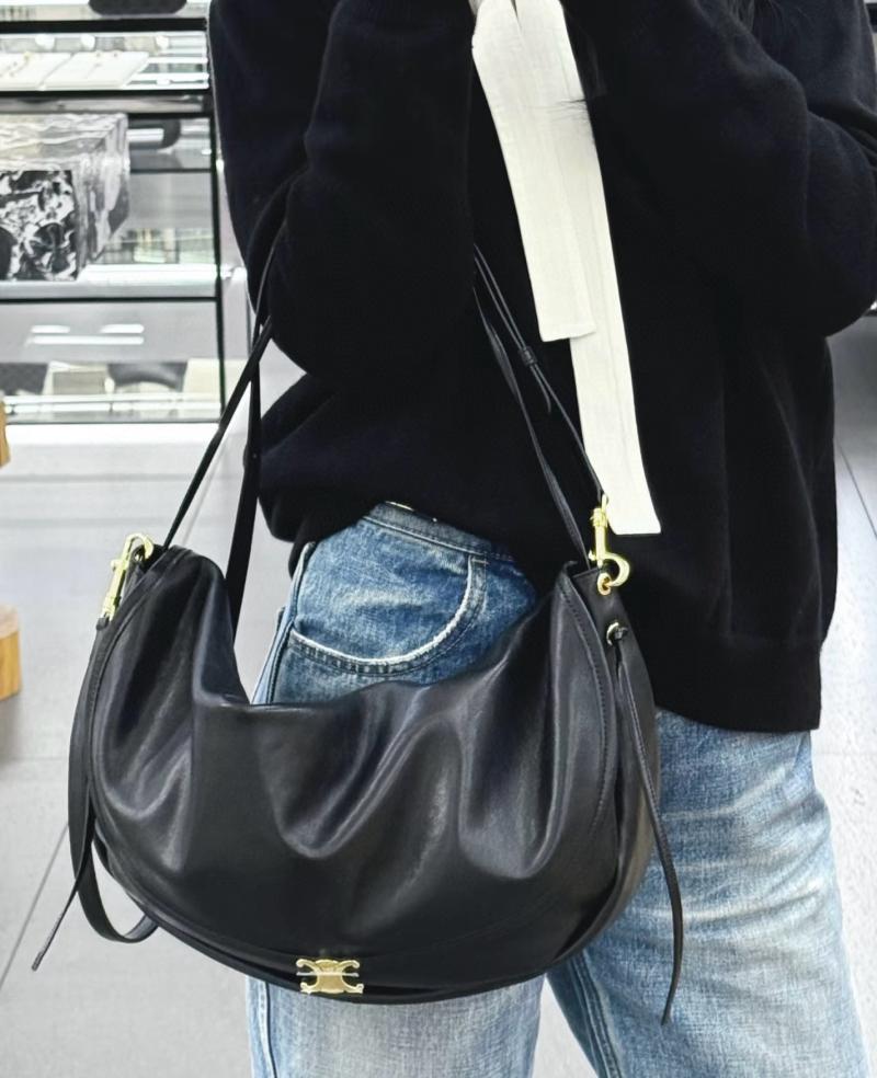 Celine Halfmoon Soft Triomphe Bag Bag Black 124142