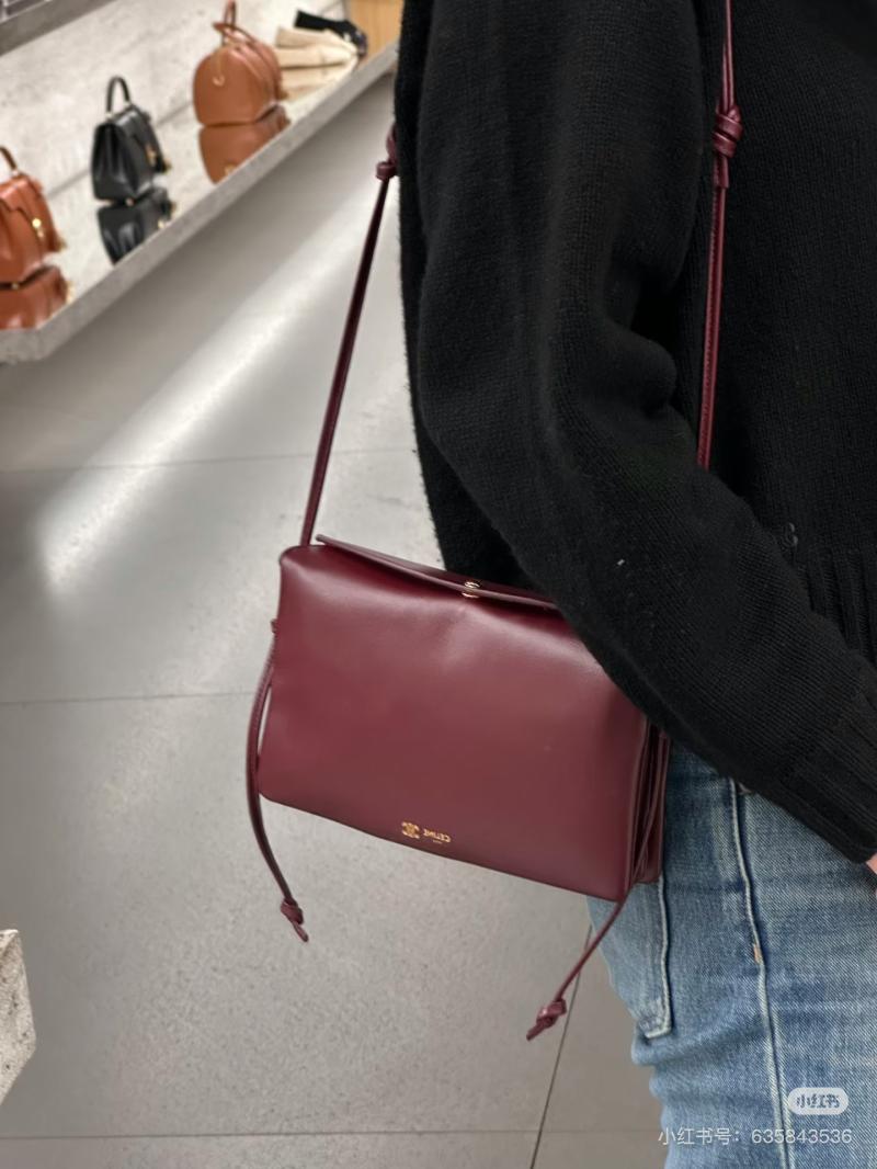 Celine Lambskin Trio Flap Syrah10P862