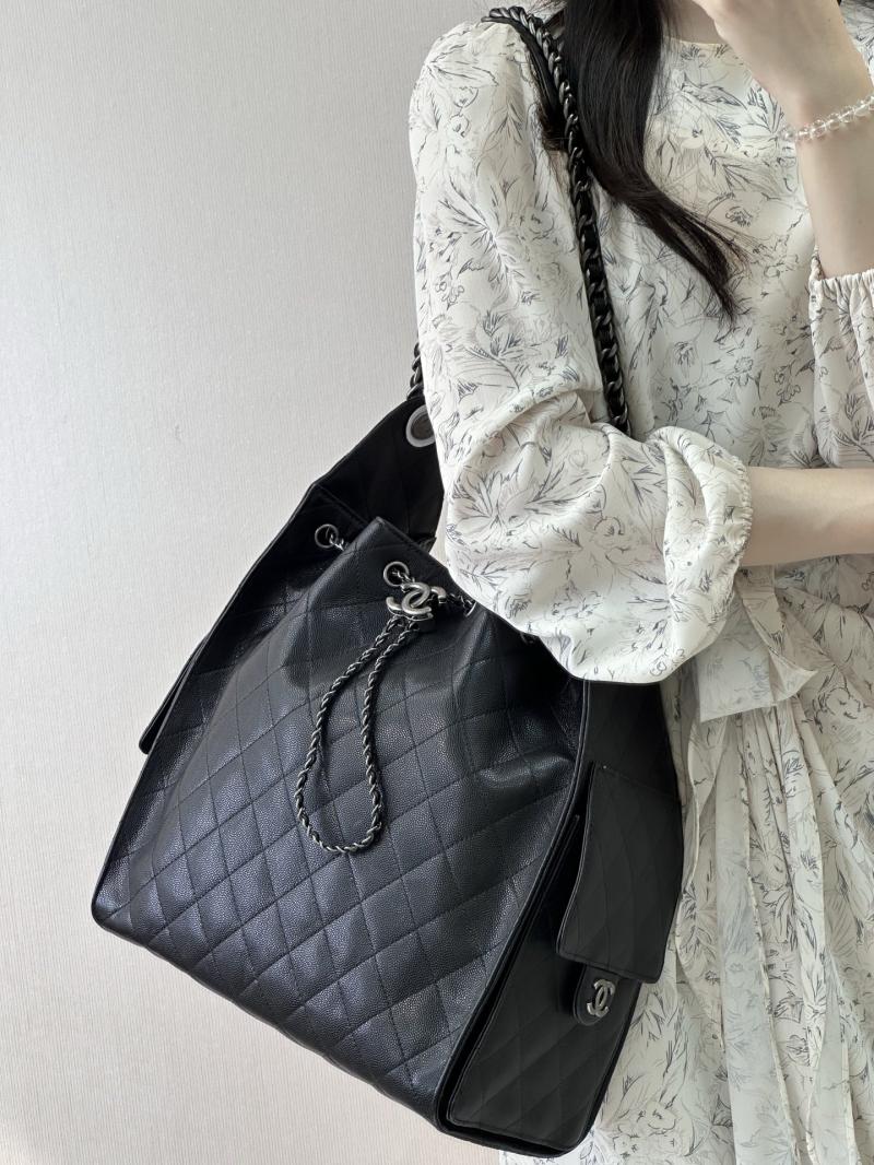 Chanel 25 Medium Handbag Black AS5311
