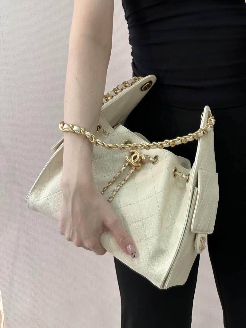 Chanel 25 Small Handbag Off-white AS5293