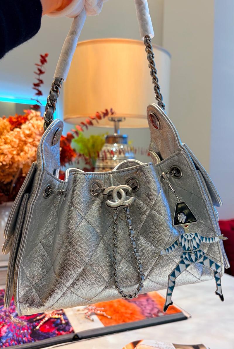 Chanel Bag Charm CB122903