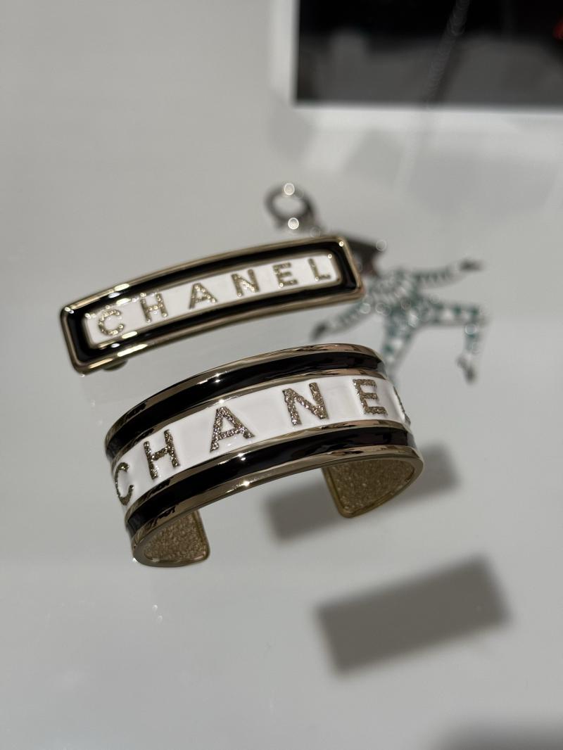 Chanel Bracelet Y12916