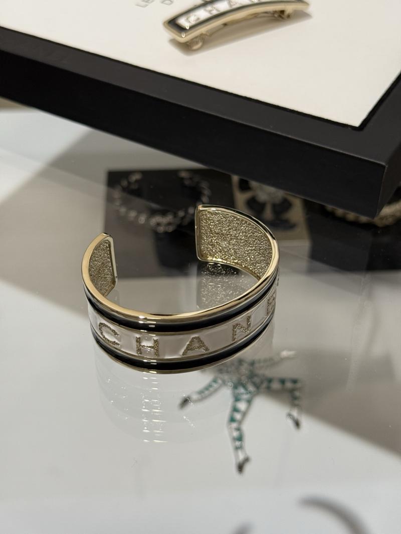 Chanel Bracelet Y12916