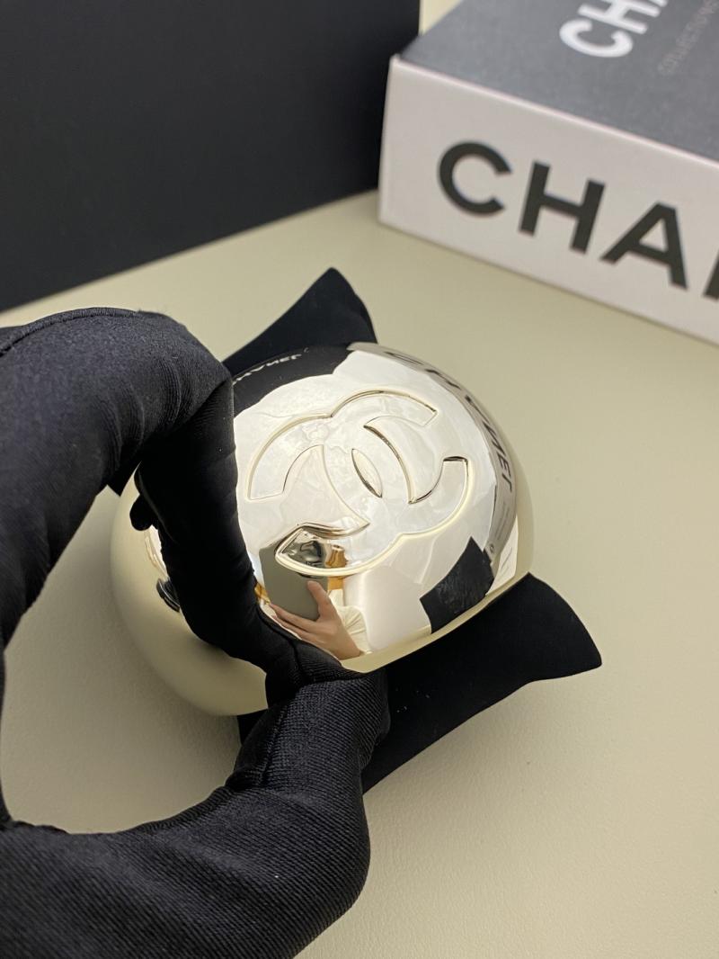 Chanel Bracelet YCB122901