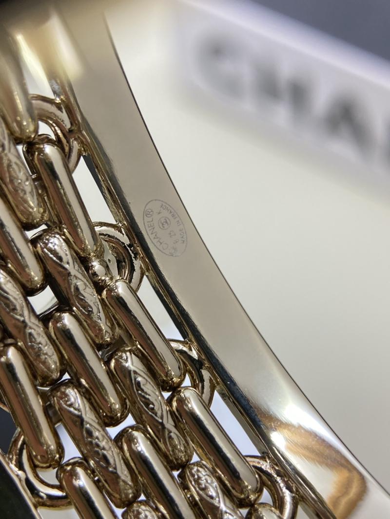 Chanel Bracelet YCB122912