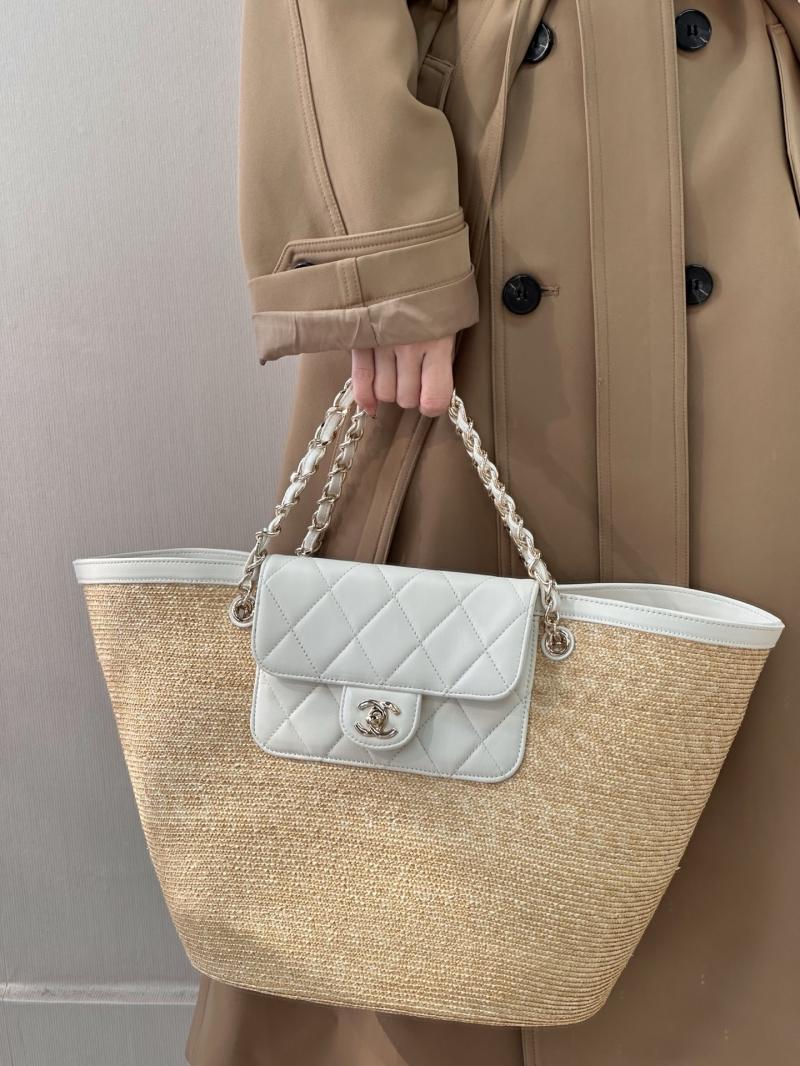 Chanel Braided Straw Large Tote White AS5952