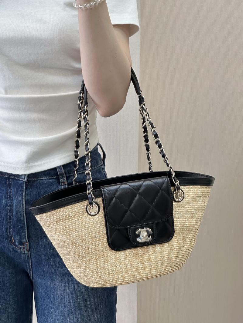 Chanel Braided Straw Small Tote AS5951