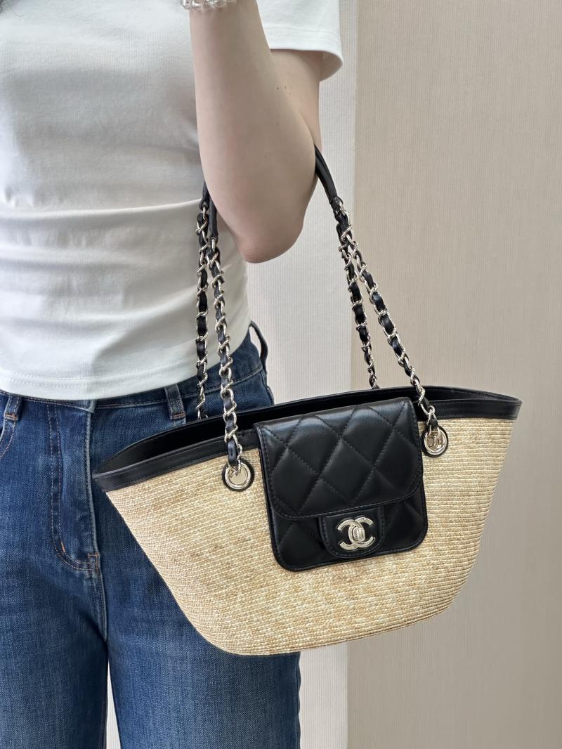 Chanel Braided Straw Small Tote AS5951