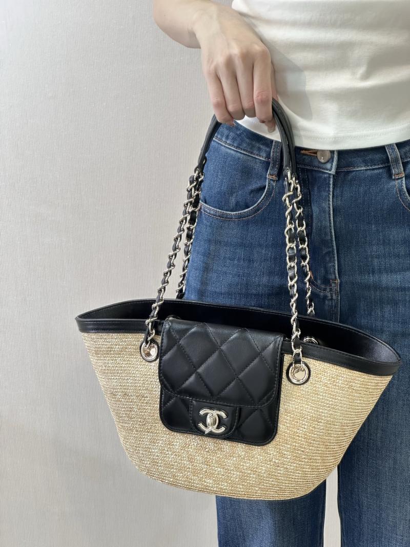 Chanel Braided Straw Small Tote AS5951