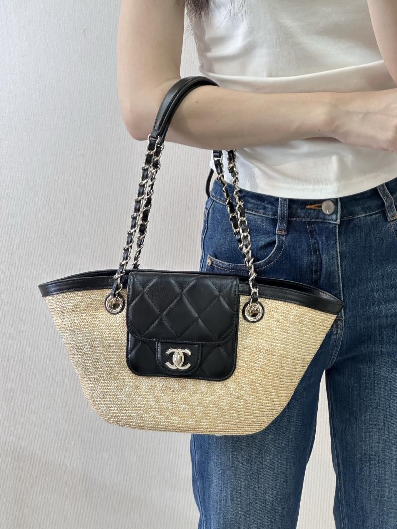 Chanel Braided Straw Small Tote AS5951