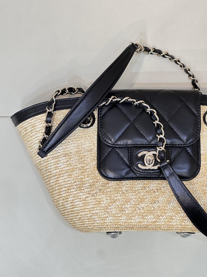 Chanel Braided Straw Small Tote AS5951
