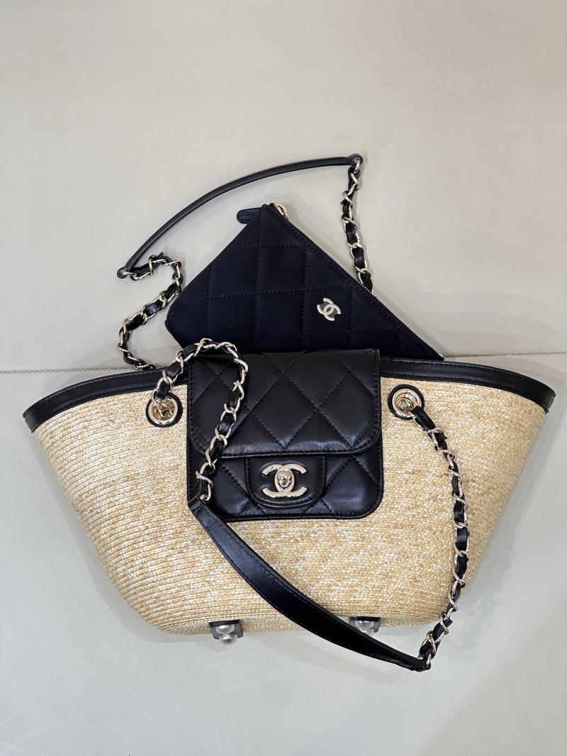 Chanel Braided Straw Small Tote AS5951