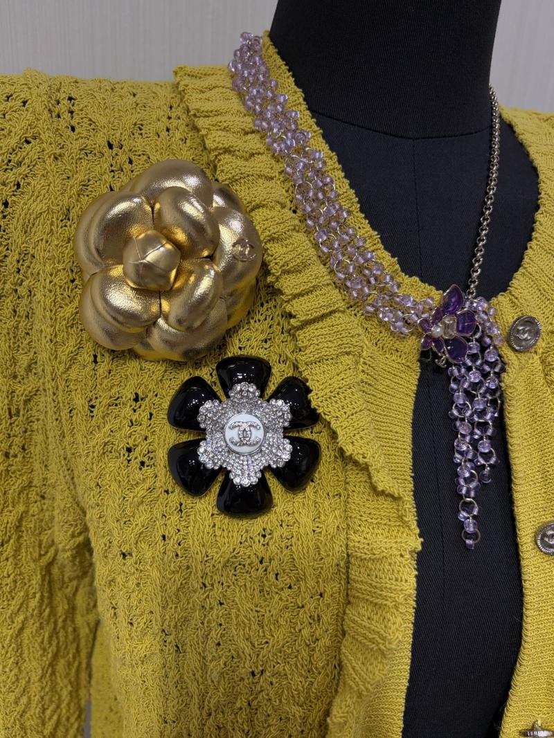 Chanel Brooch YDB12718