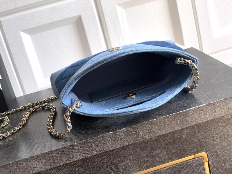 Chanel Denim Clutch Dark Blue AP3656