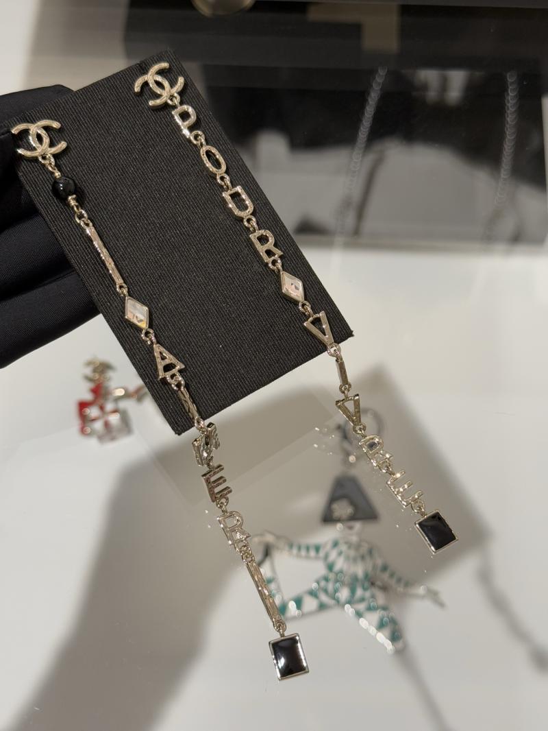 Chanel Earrings Y12905