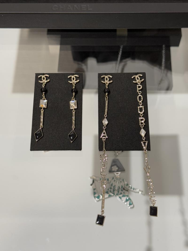 Chanel Earrings Y12905