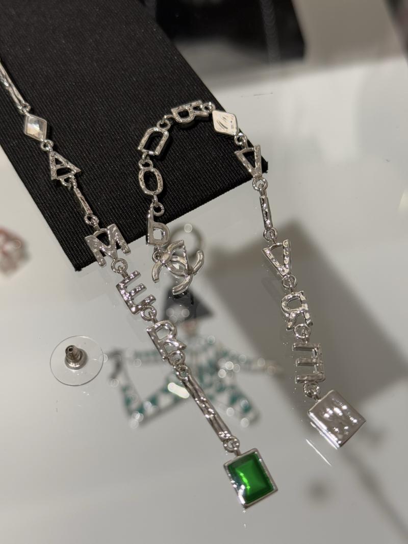 Chanel Earrings Y12906