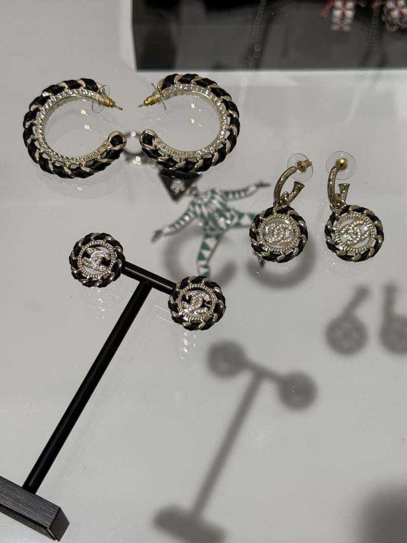 Chanel Earrings Y12918