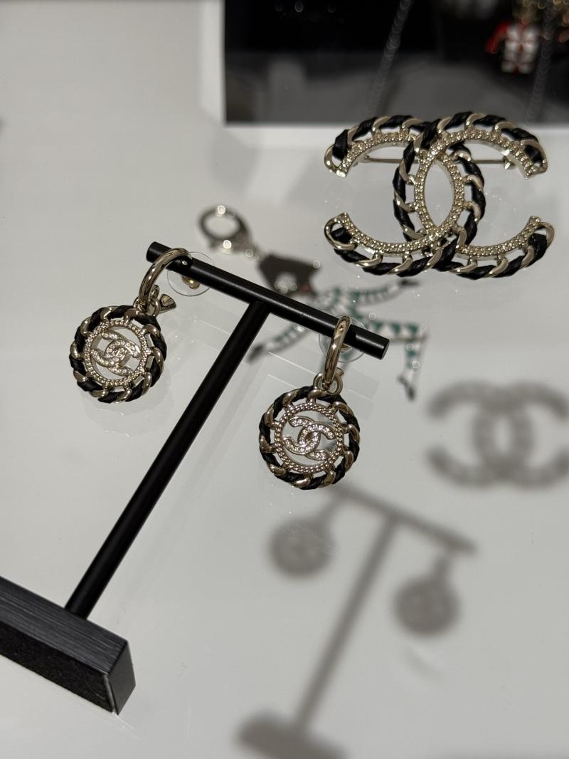 Chanel Earrings Y12919