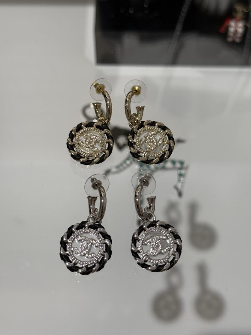 Chanel Earrings Y12919
