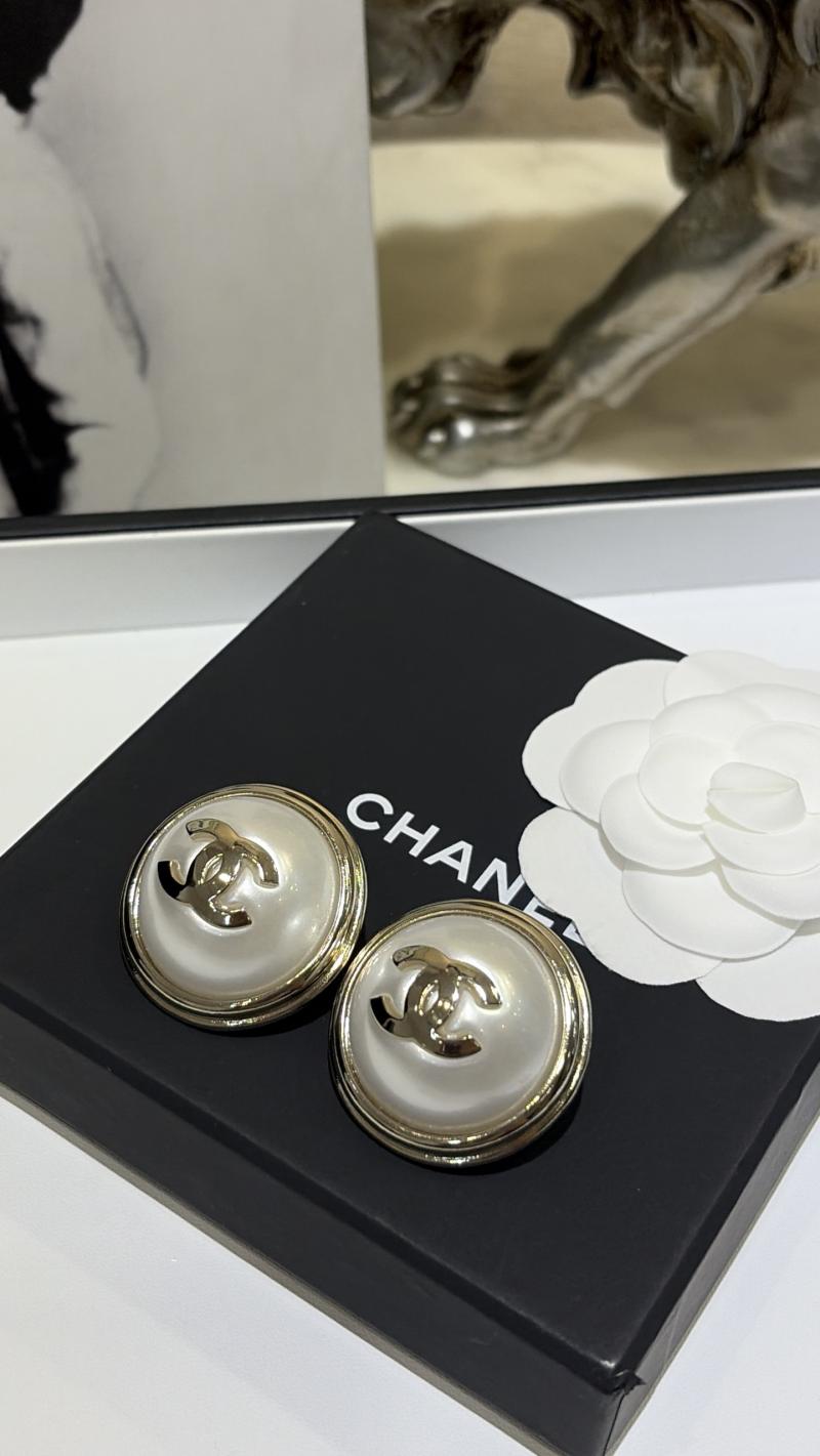 Chanel Earrings YCE123101
