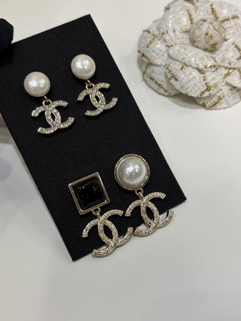 Chanel Earrings YDB12717