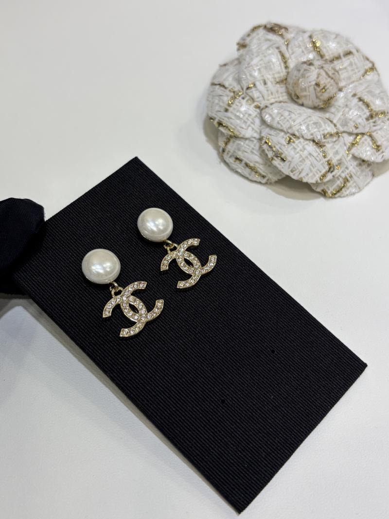 Chanel Earrings YDB12717